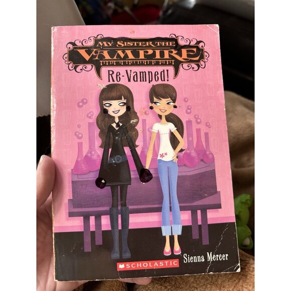 My Sister The Vampire book 3 And 4 Re-Vamped! Vampilicious! Sierra Mercer READ - Picture 2 of 16